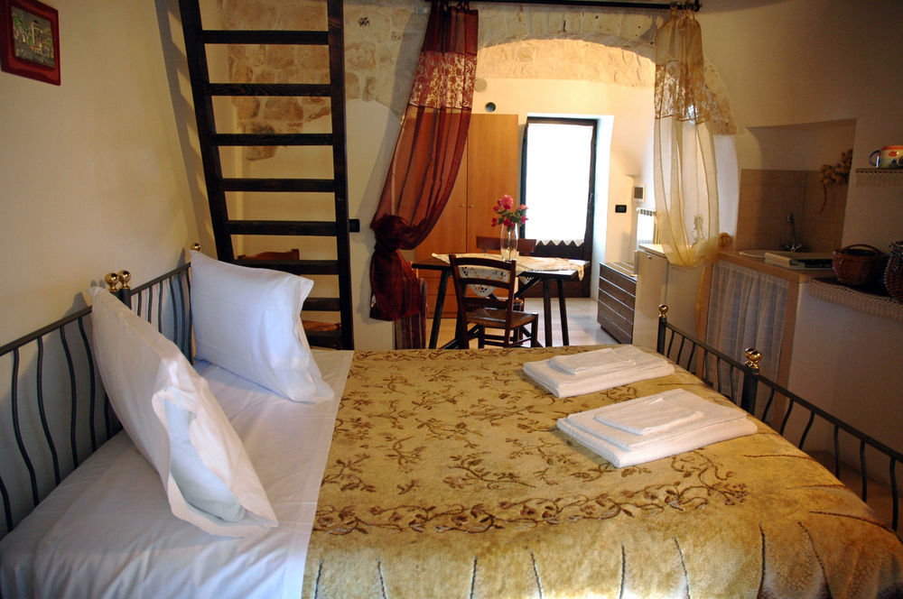 Апарт отель Giardino Dei Trulli Альберобелло Экстерьер фото